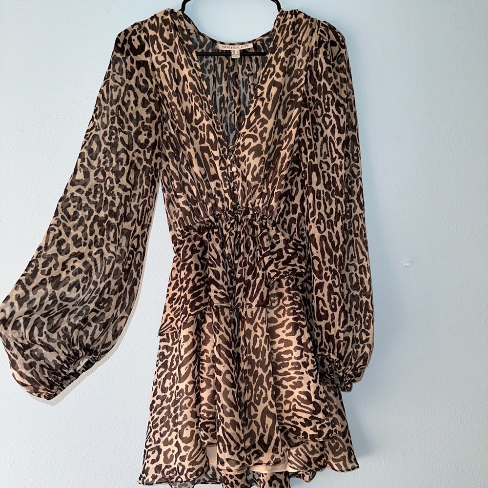 SHONA JOY MARIPOSA CREPE LEOPARD DRESS